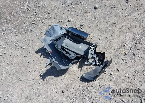 2008 BMW M3 z USA, uszkodzony, nr VIN WBSWL93518P330402